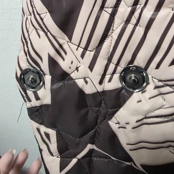 Star Pattern Cropped Quilted Jacket - Picture 5 of 10